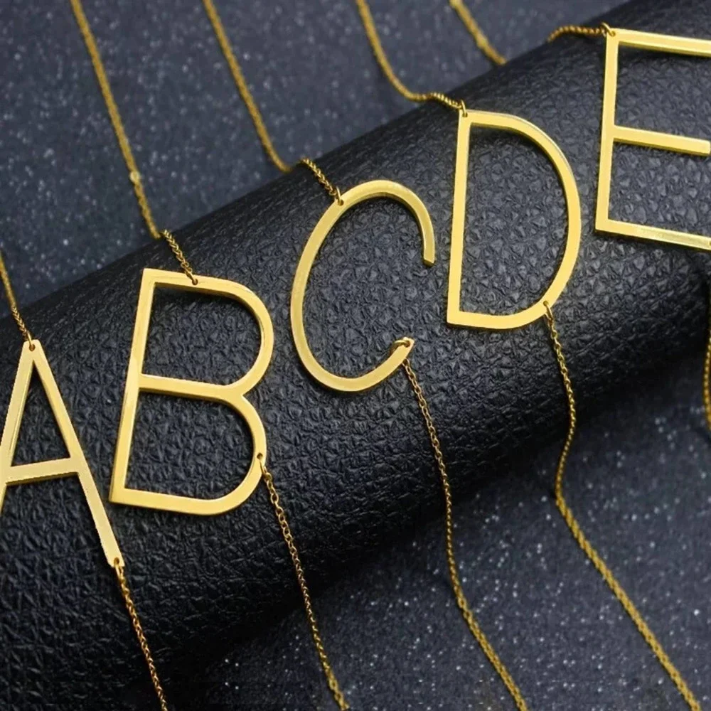 Gold Initial Pendant Necklace Letter A-Z - Picture 4 of 9